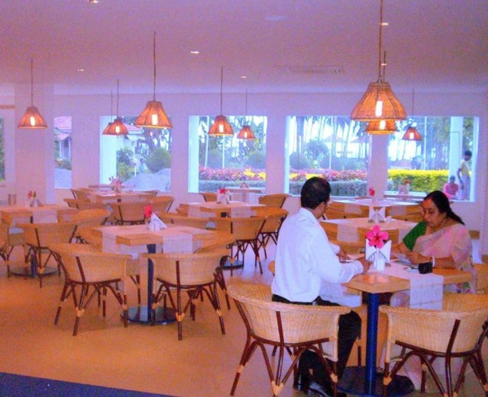 Peerles Sarovar Portico ميناء بلير المظهر الخارجي الصورة