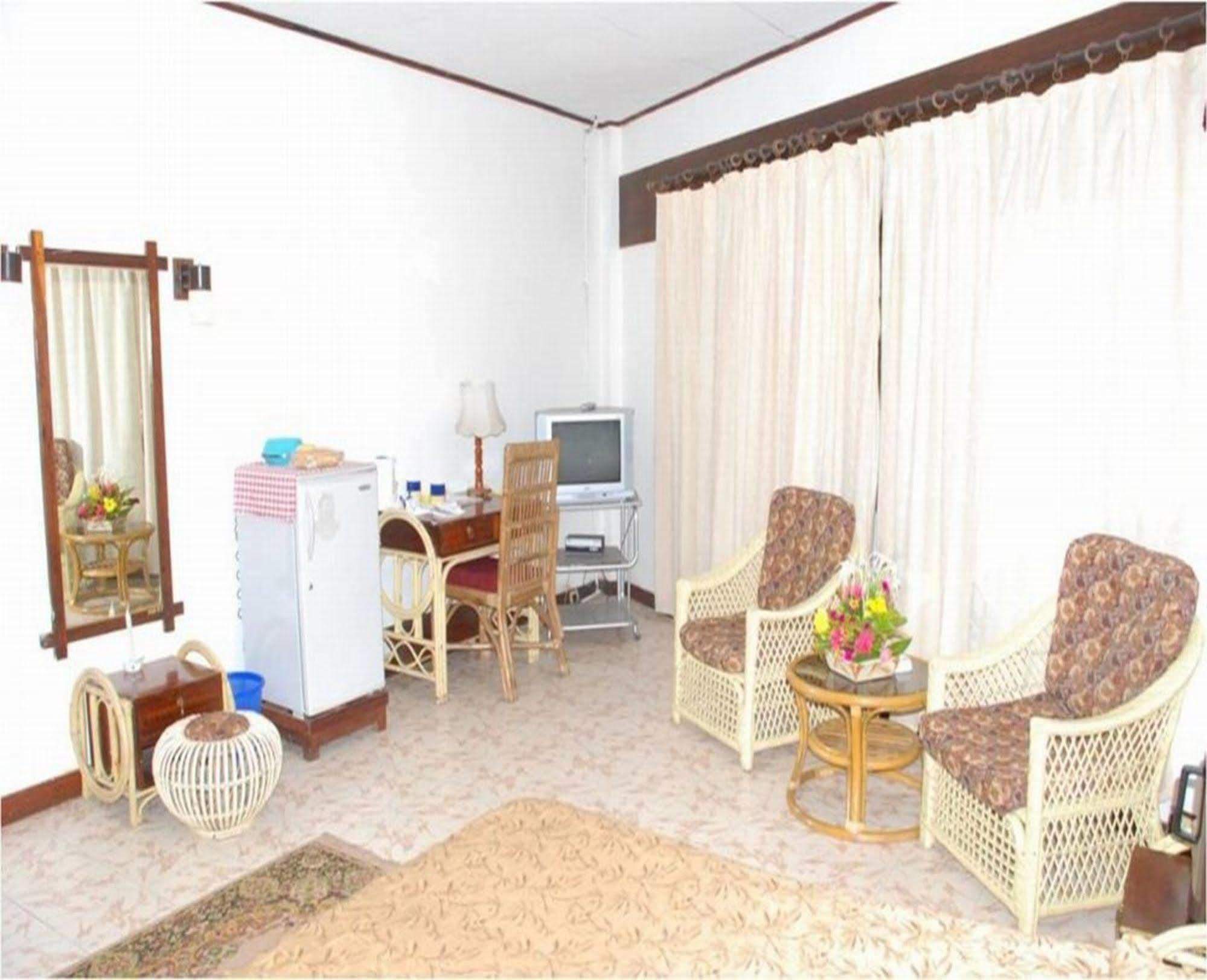 Peerles Sarovar Portico ميناء بلير المظهر الخارجي الصورة