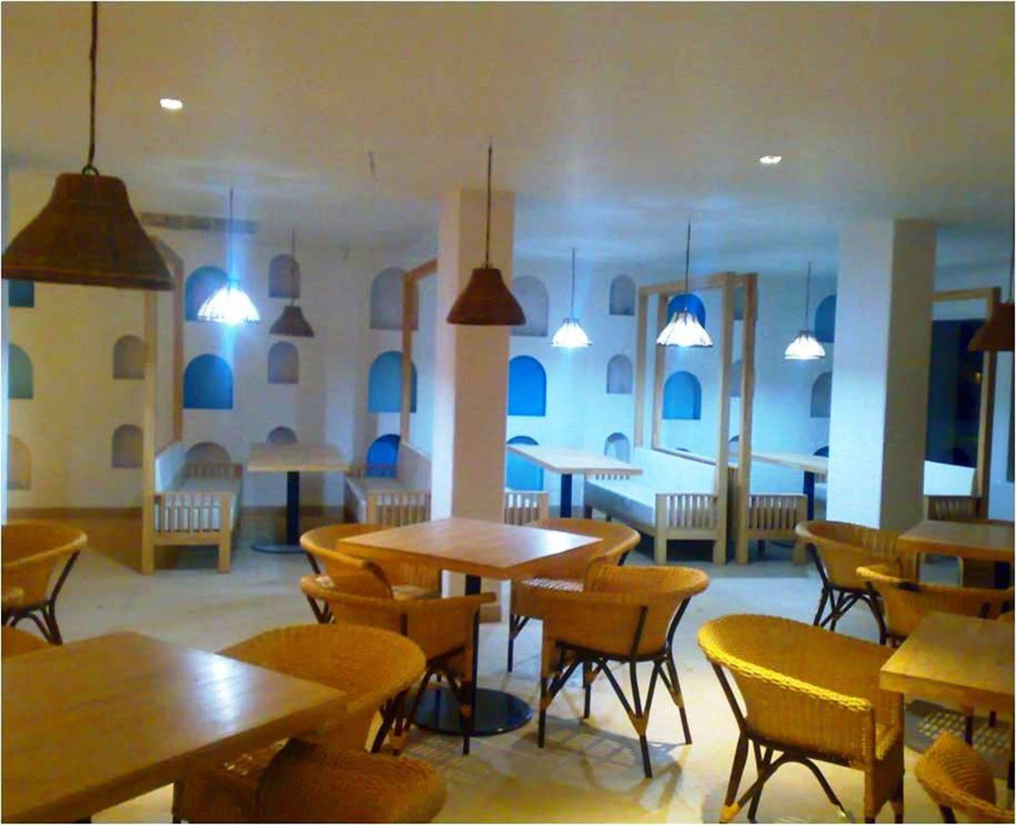 Peerles Sarovar Portico ميناء بلير المظهر الخارجي الصورة